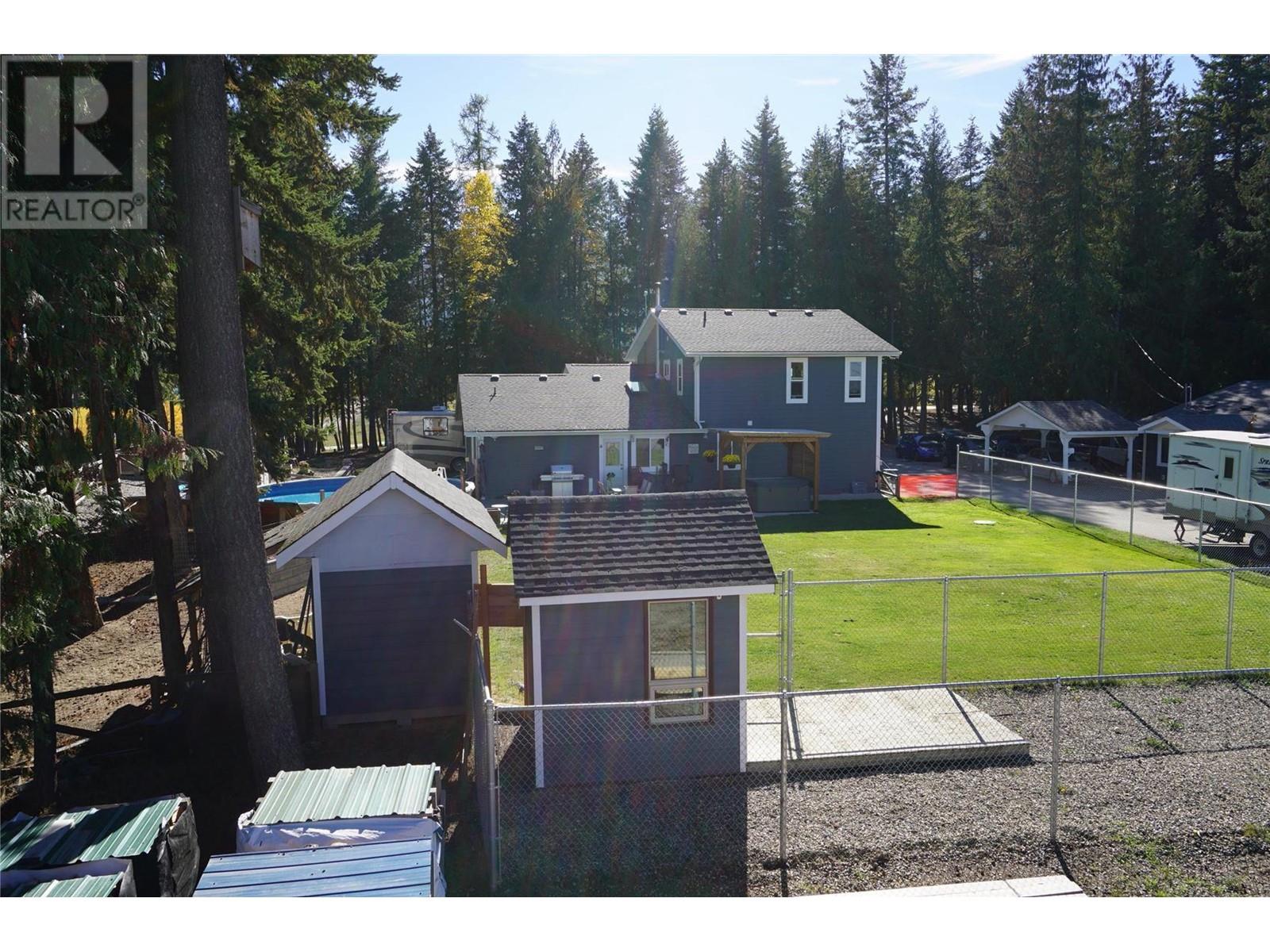 Photo 5 of 3961 20 Avenue Se, Salmon Arm BC