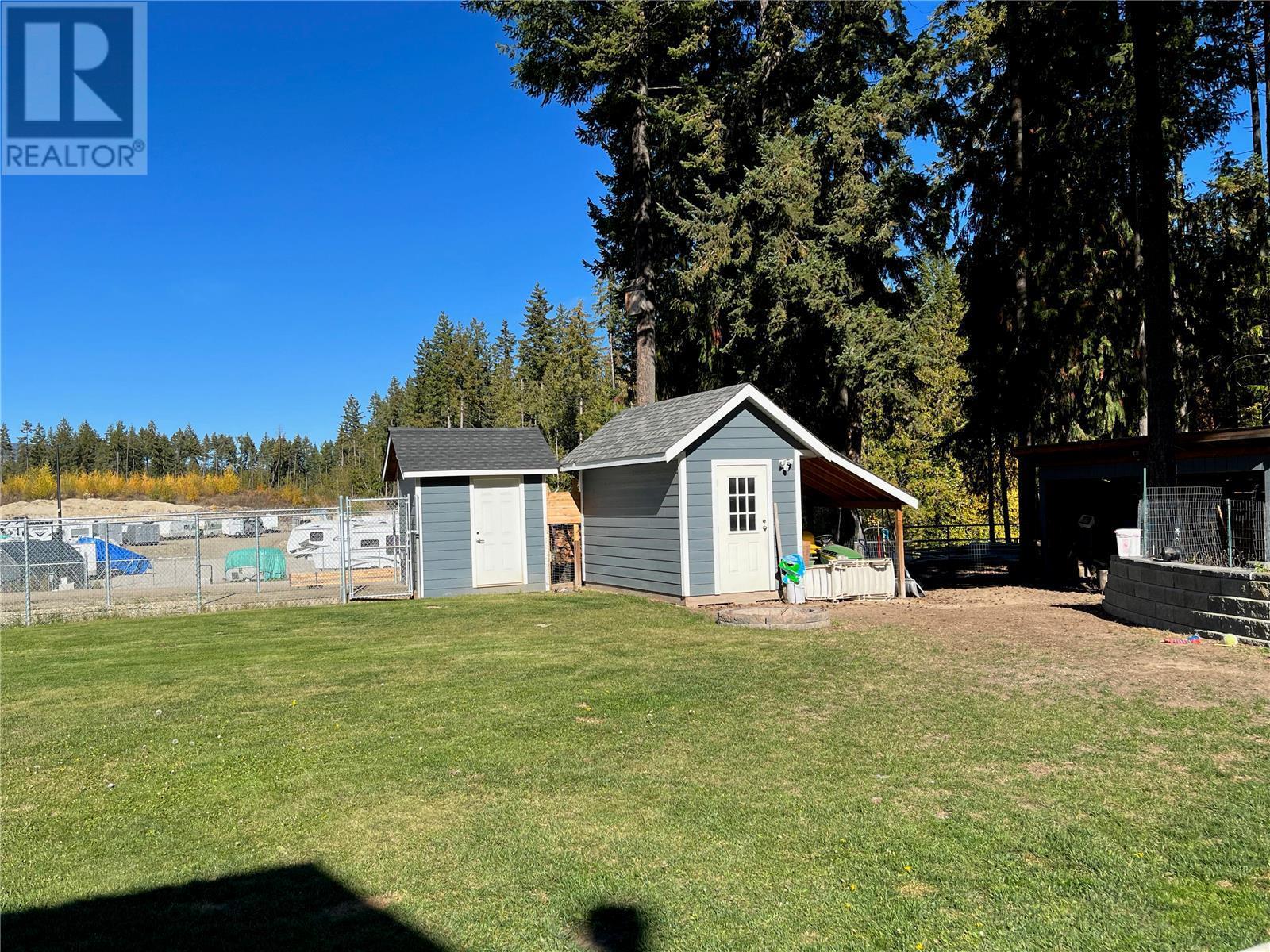 Photo 10 of 3961 20 Avenue Se, Salmon Arm BC