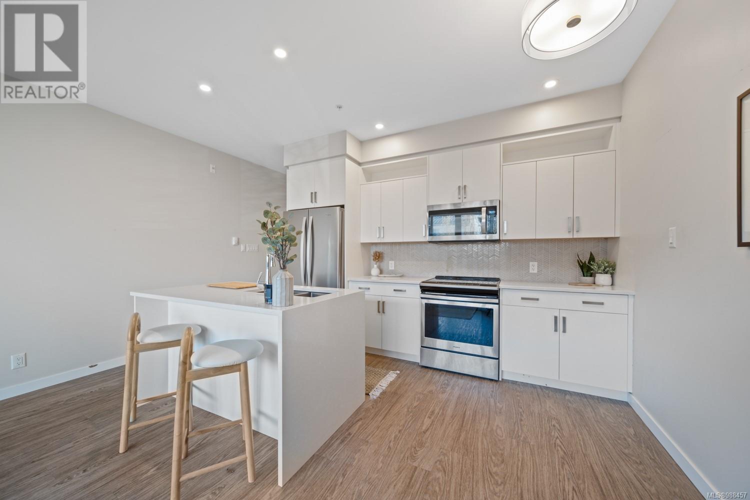205 91 Chapel St, Nanaimo real estate listing 988457