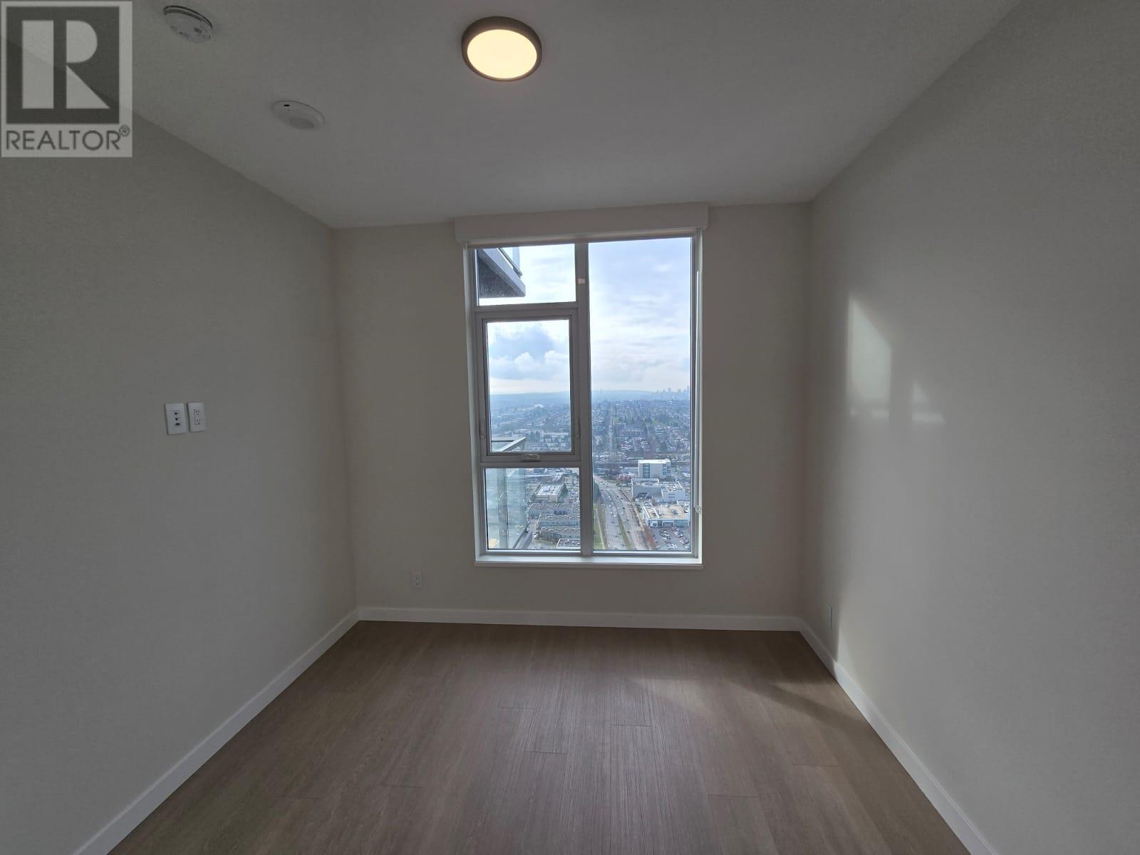 Photo 11 of 4707 2108 Gilmore Avenue, Burnaby BC