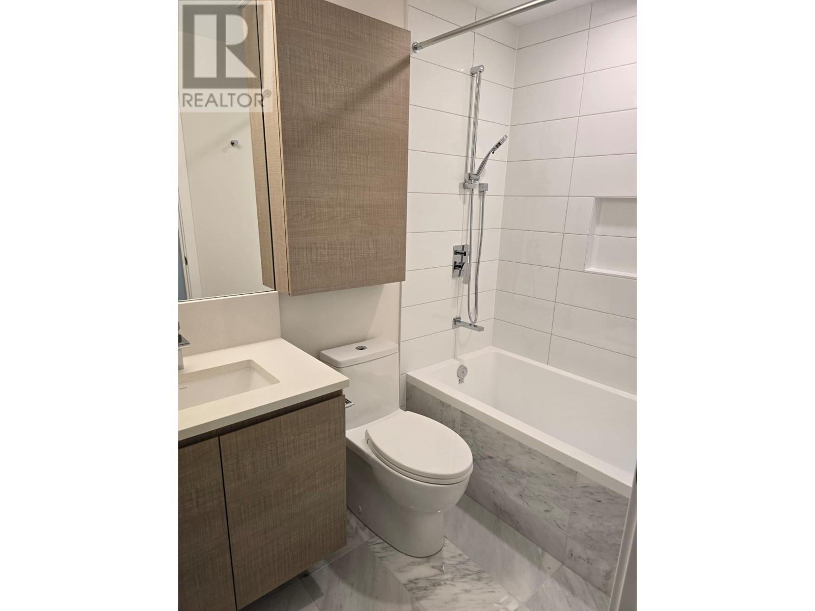 Photo 12 of 4707 2108 Gilmore Avenue, Burnaby BC