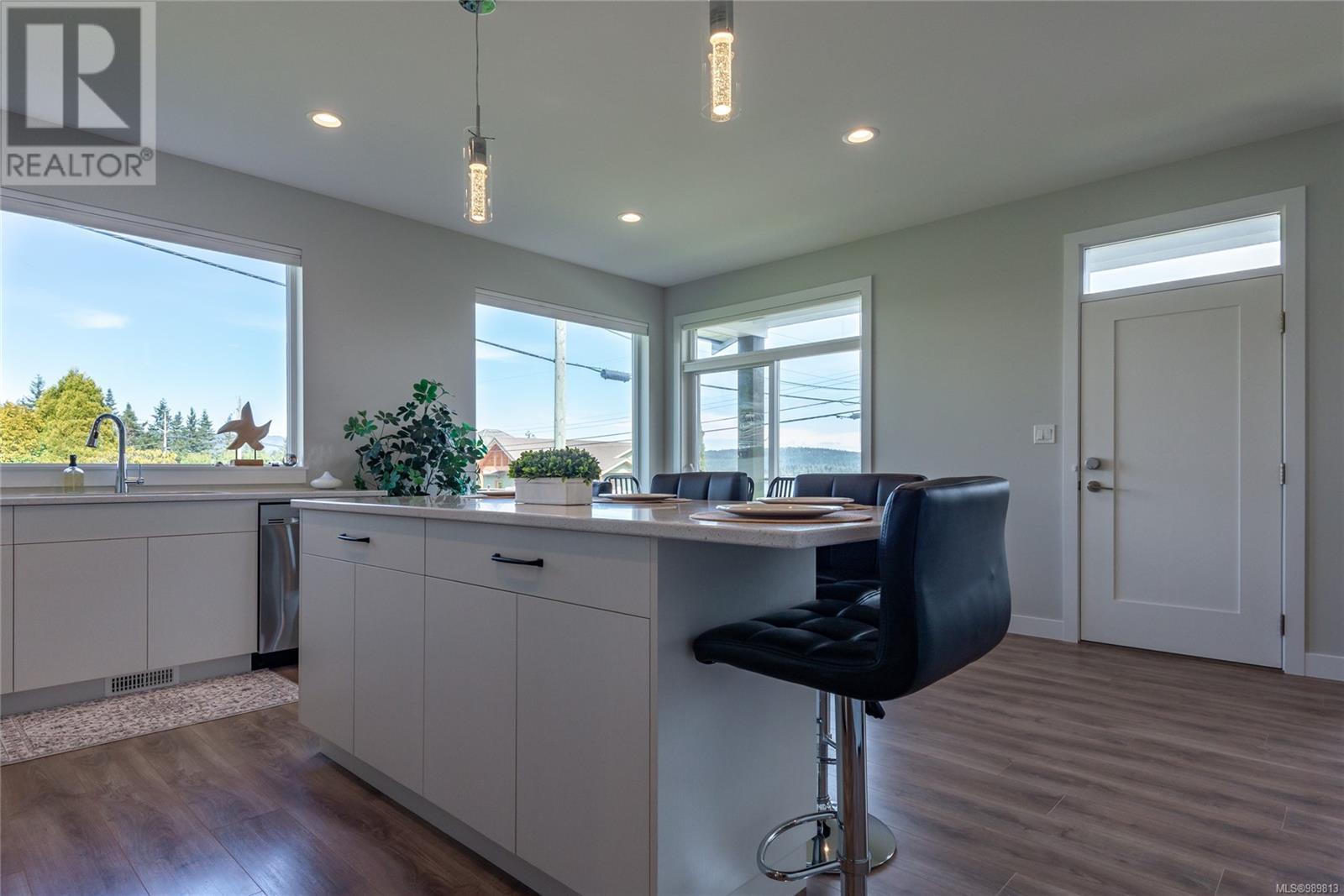 4190 Discovery Dr, Campbell River real estate listing 989813