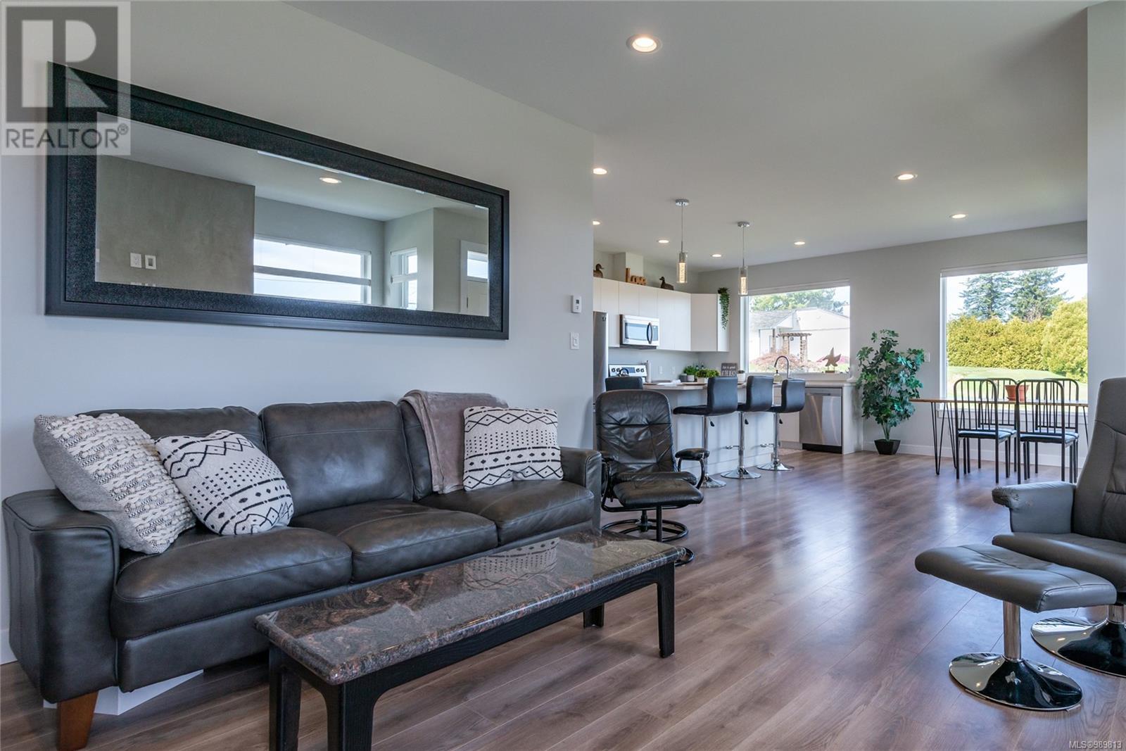4190 Discovery Dr, Campbell River real estate listing 989813