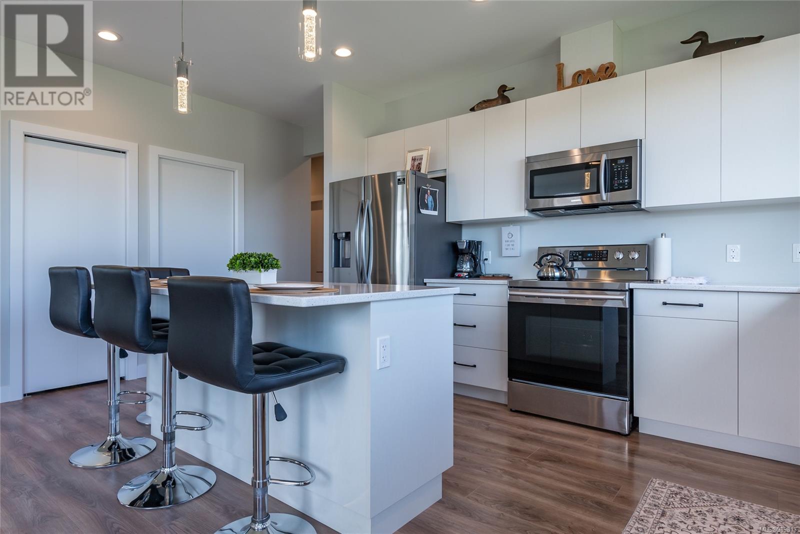 4190 Discovery Dr, Campbell River real estate listing 989813