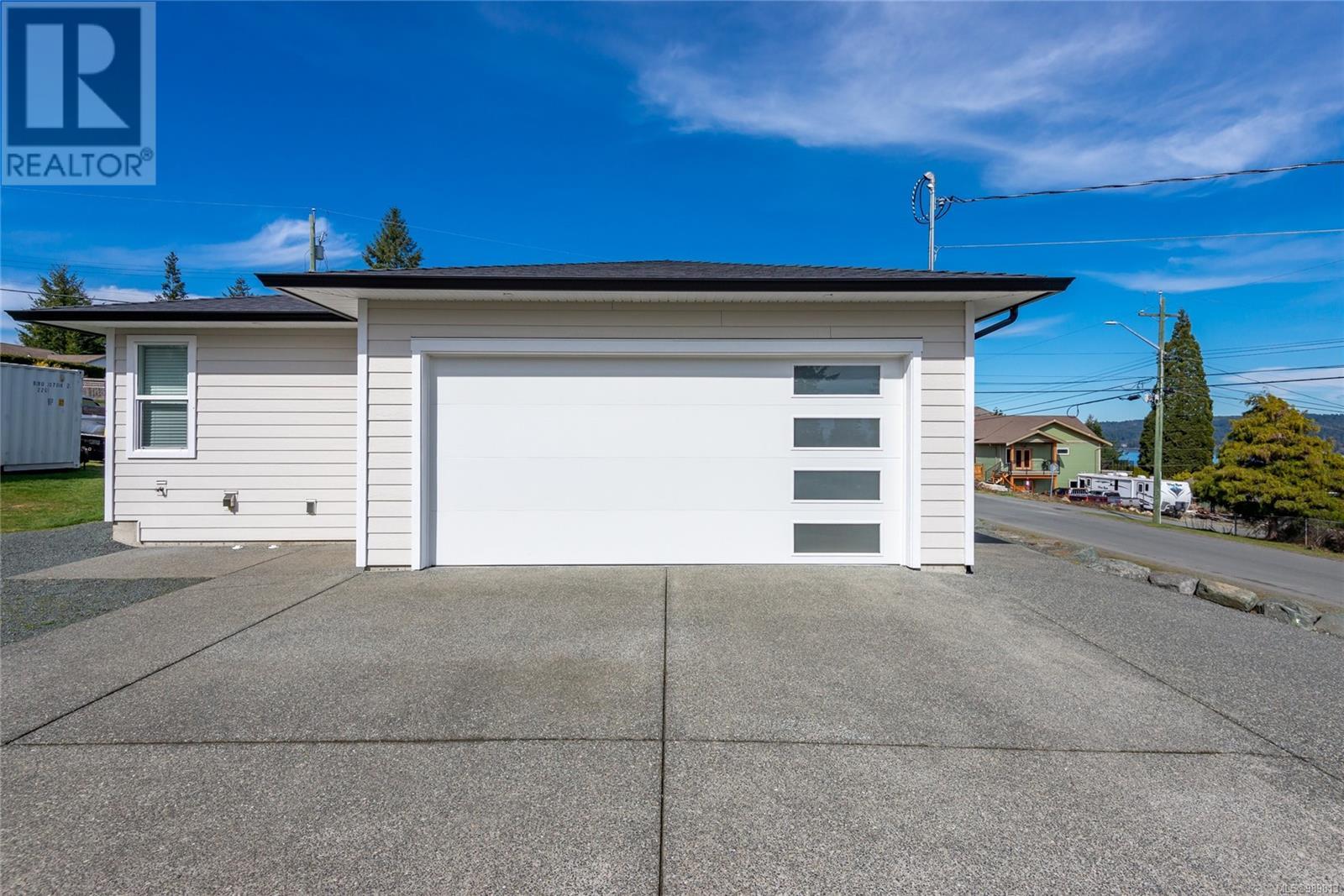 4190 Discovery Dr, Campbell River real estate listing 989813