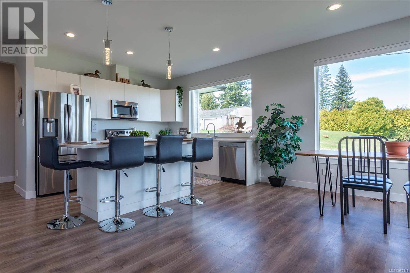 4190 Discovery Dr, Campbell River real estate listing 989813