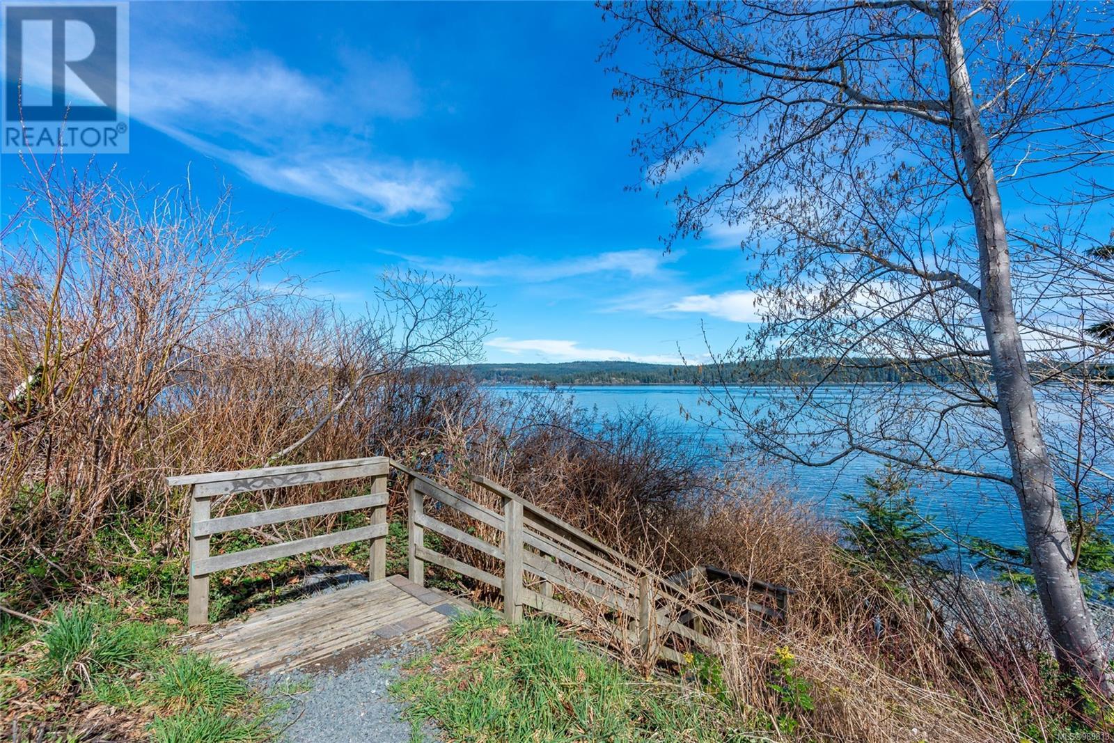 4190 Discovery Dr, Campbell River real estate listing 989813