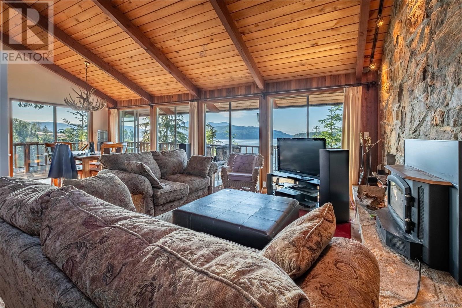 5952 Race Point Rd, Campbell River real estate listing 991507