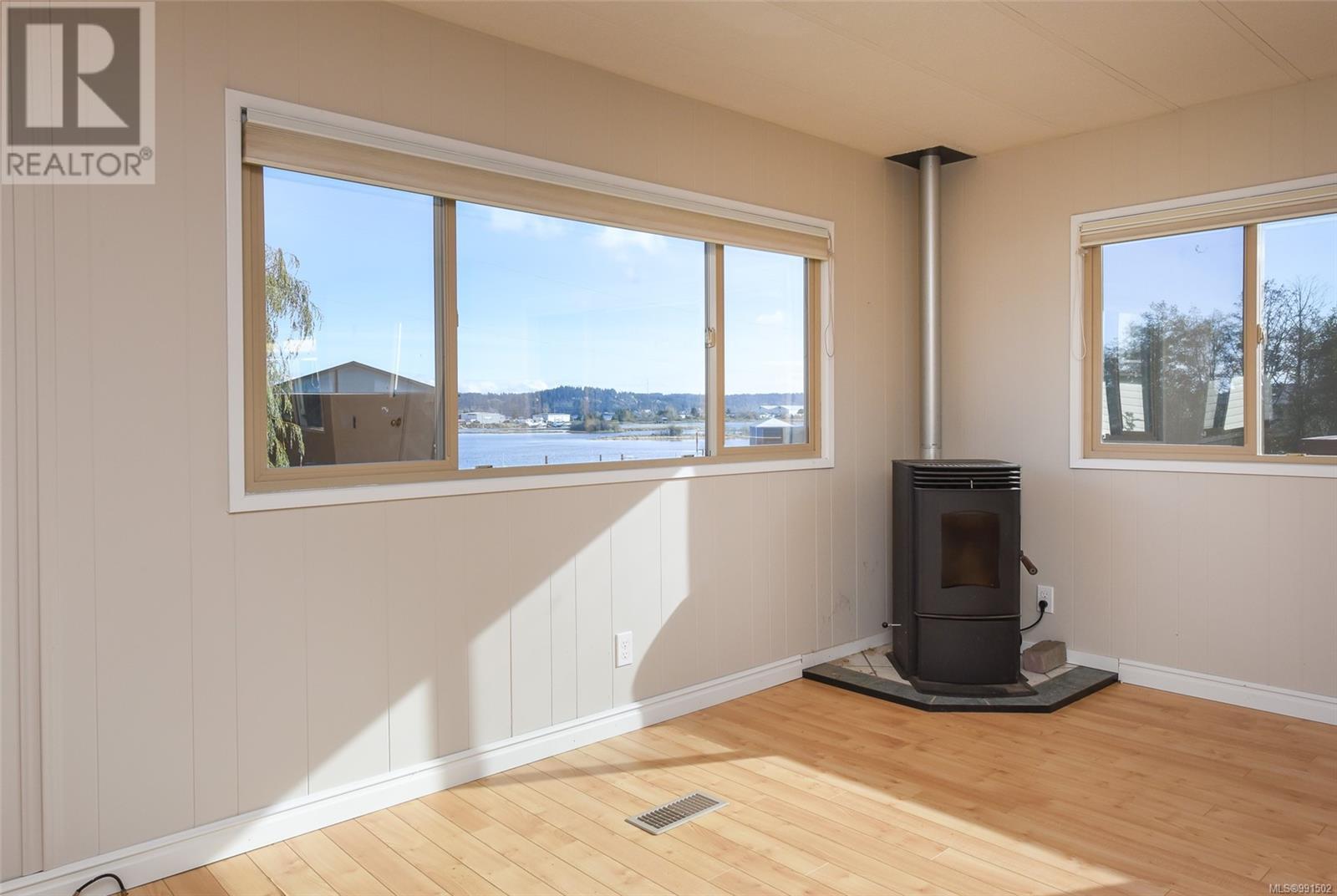 4 1451 Perkins Rd, Campbell River real estate listing 991502