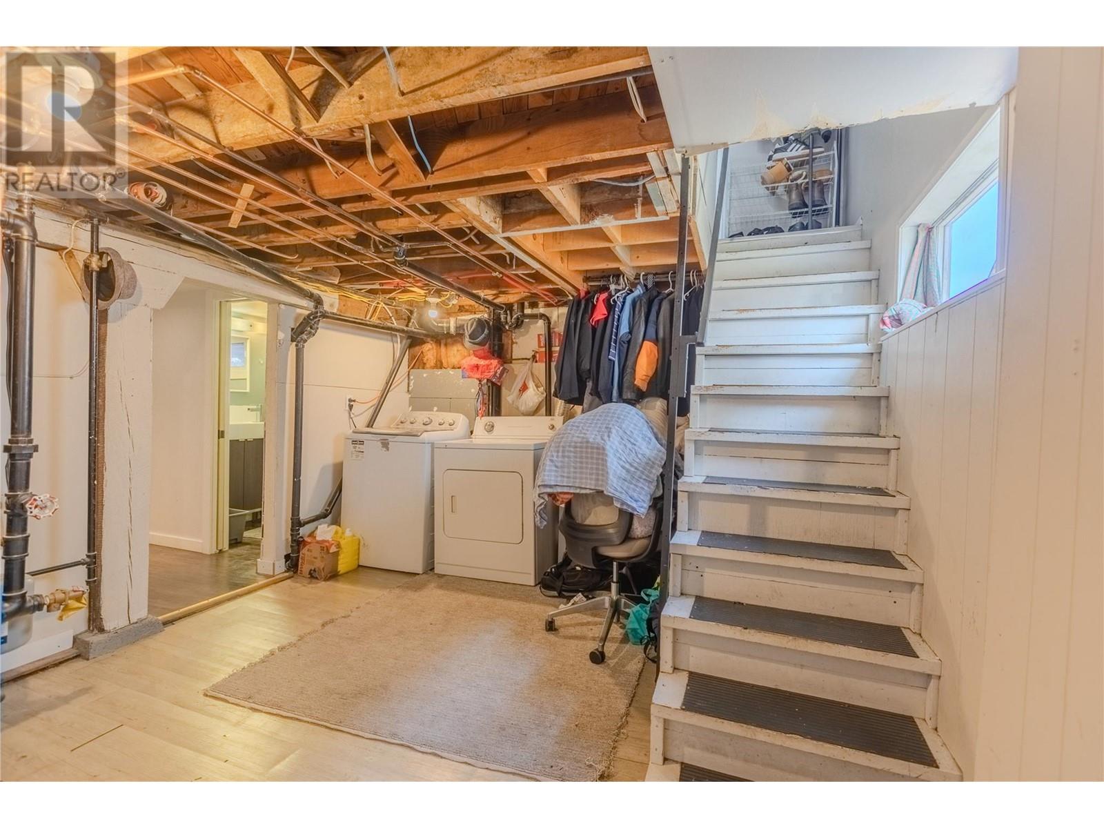 Photo 14 of 936 Columbia Street, Kamloops BC