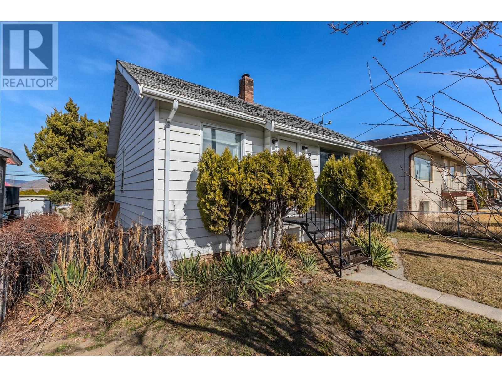 Photo 26 of 936 Columbia Street, Kamloops BC