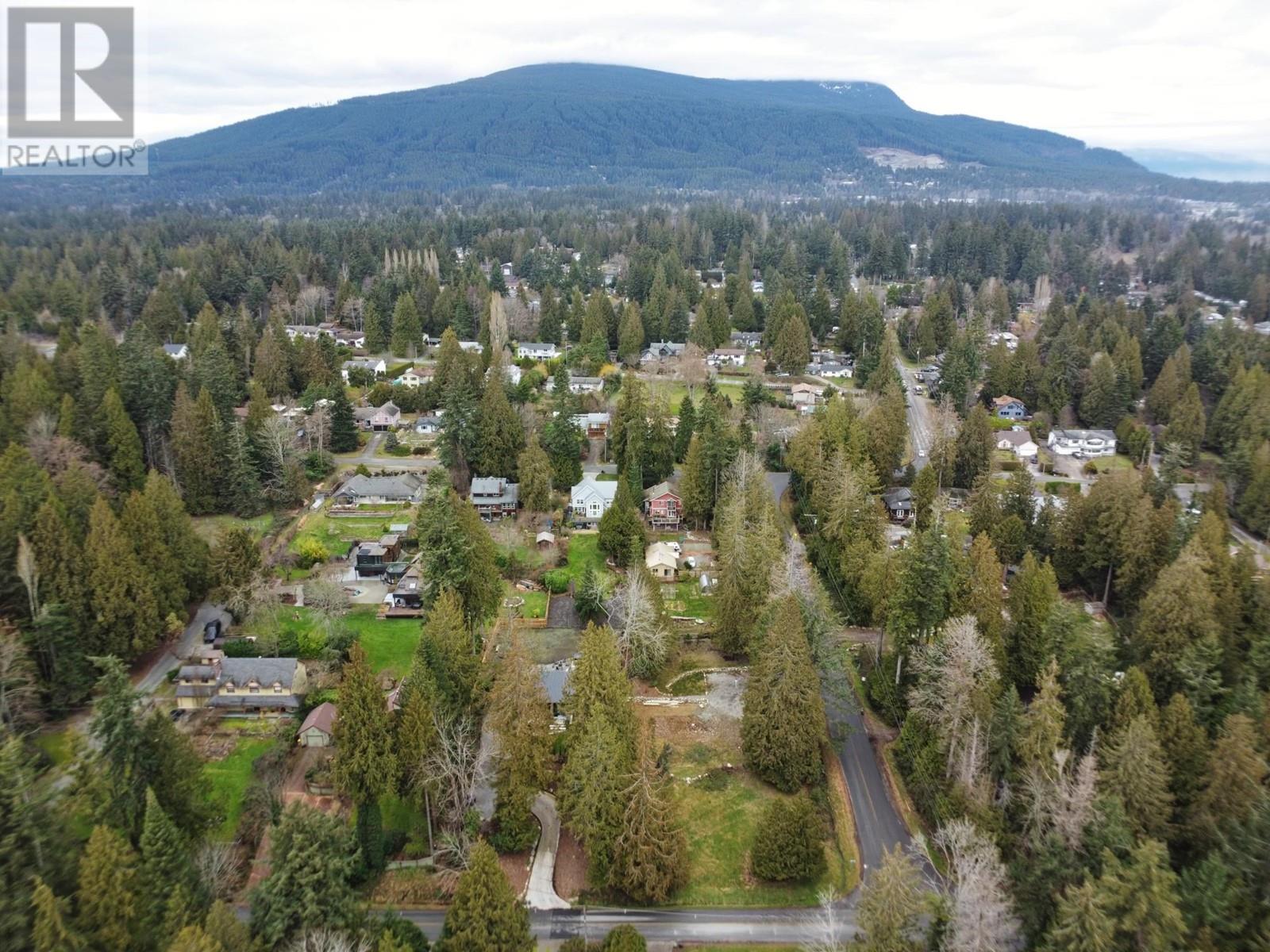 103 PRATT ROAD, Gibsons