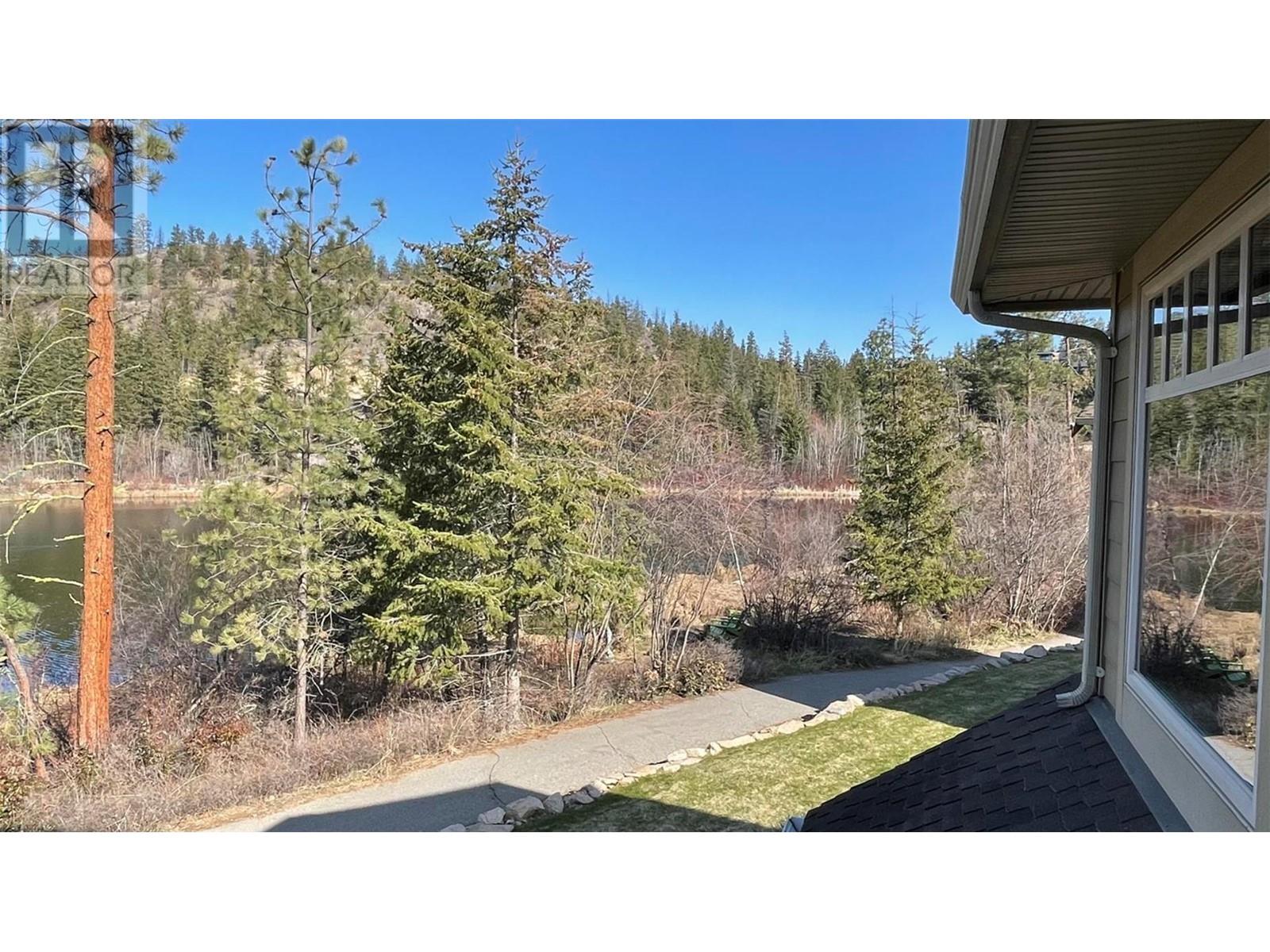4 27 Birdie Lake Drive, Vernon