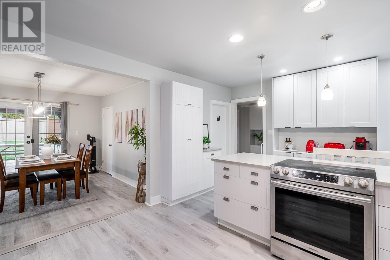 1050 COMO LAKE AVENUE, Coquitlam