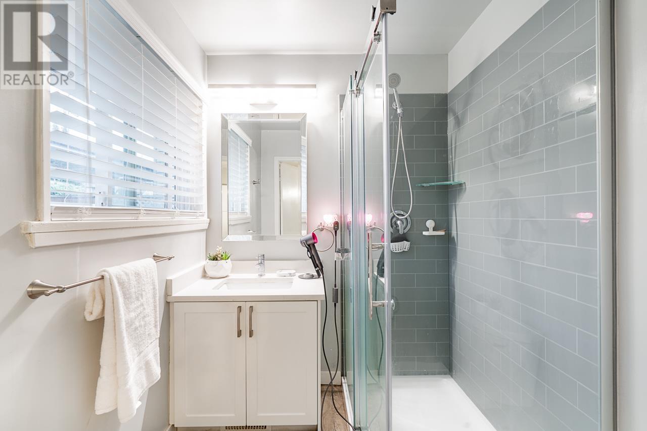 1050 COMO LAKE AVENUE, Coquitlam