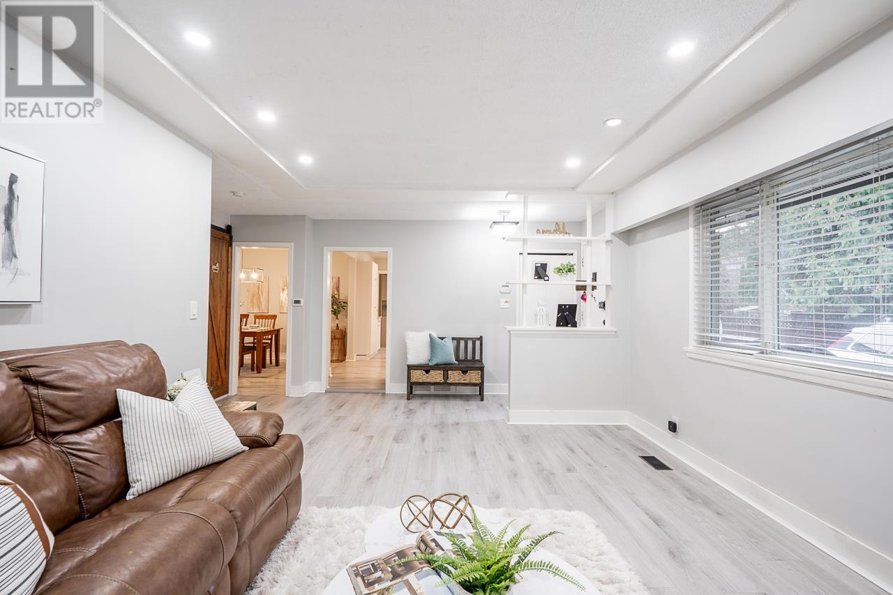 1050 COMO LAKE AVENUE, Coquitlam