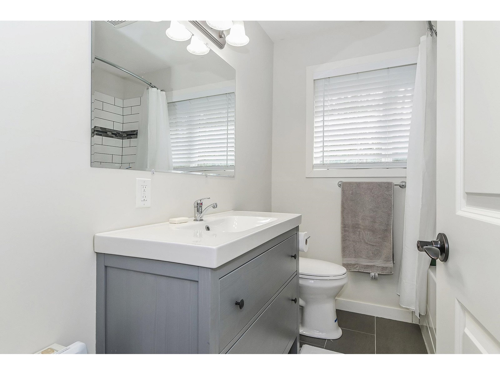 17322 29 AVENUE, Surrey