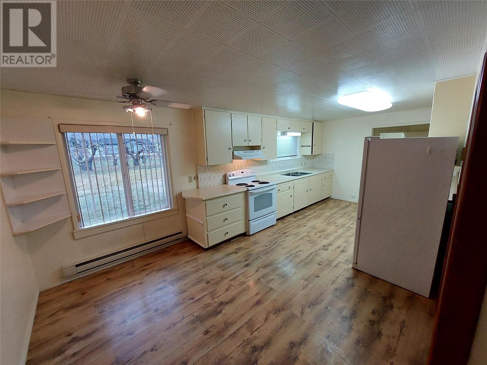  17 7th Avenue, Keremeos