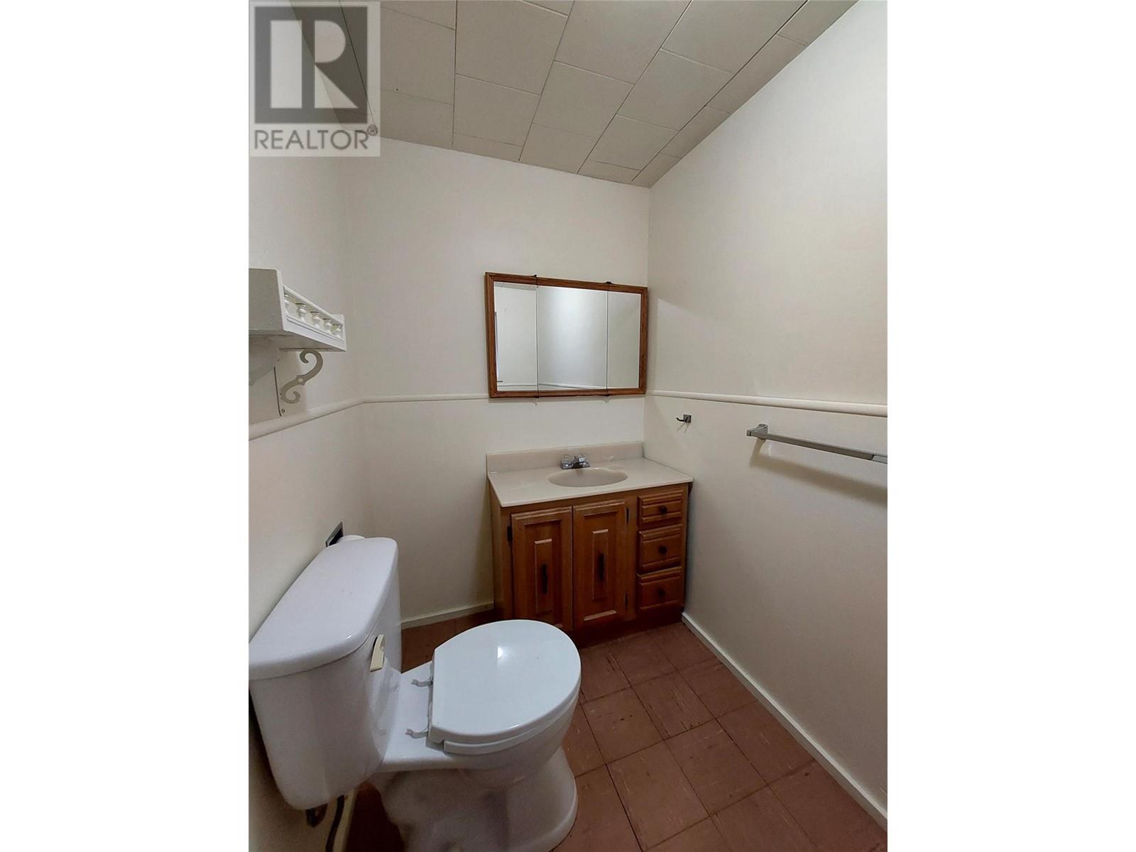  17 7th Avenue, Keremeos