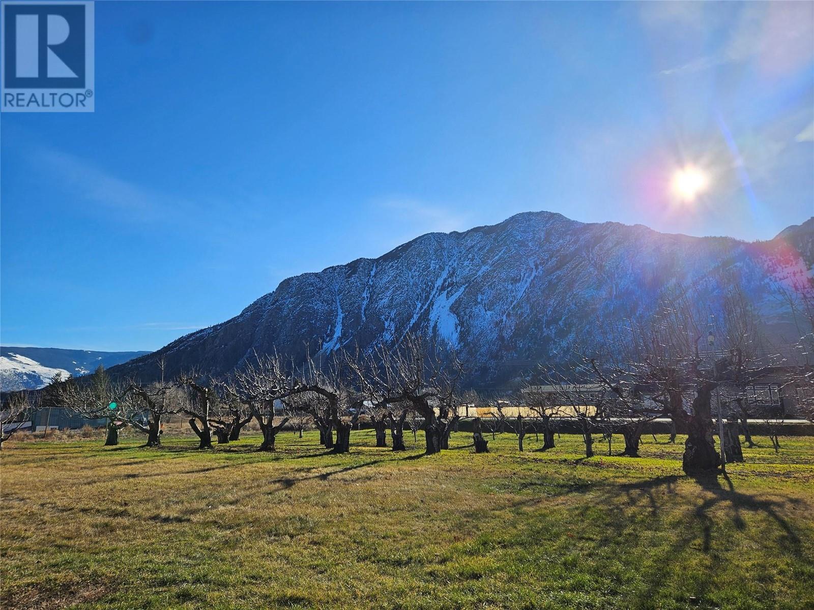 17 7th Avenue, Keremeos