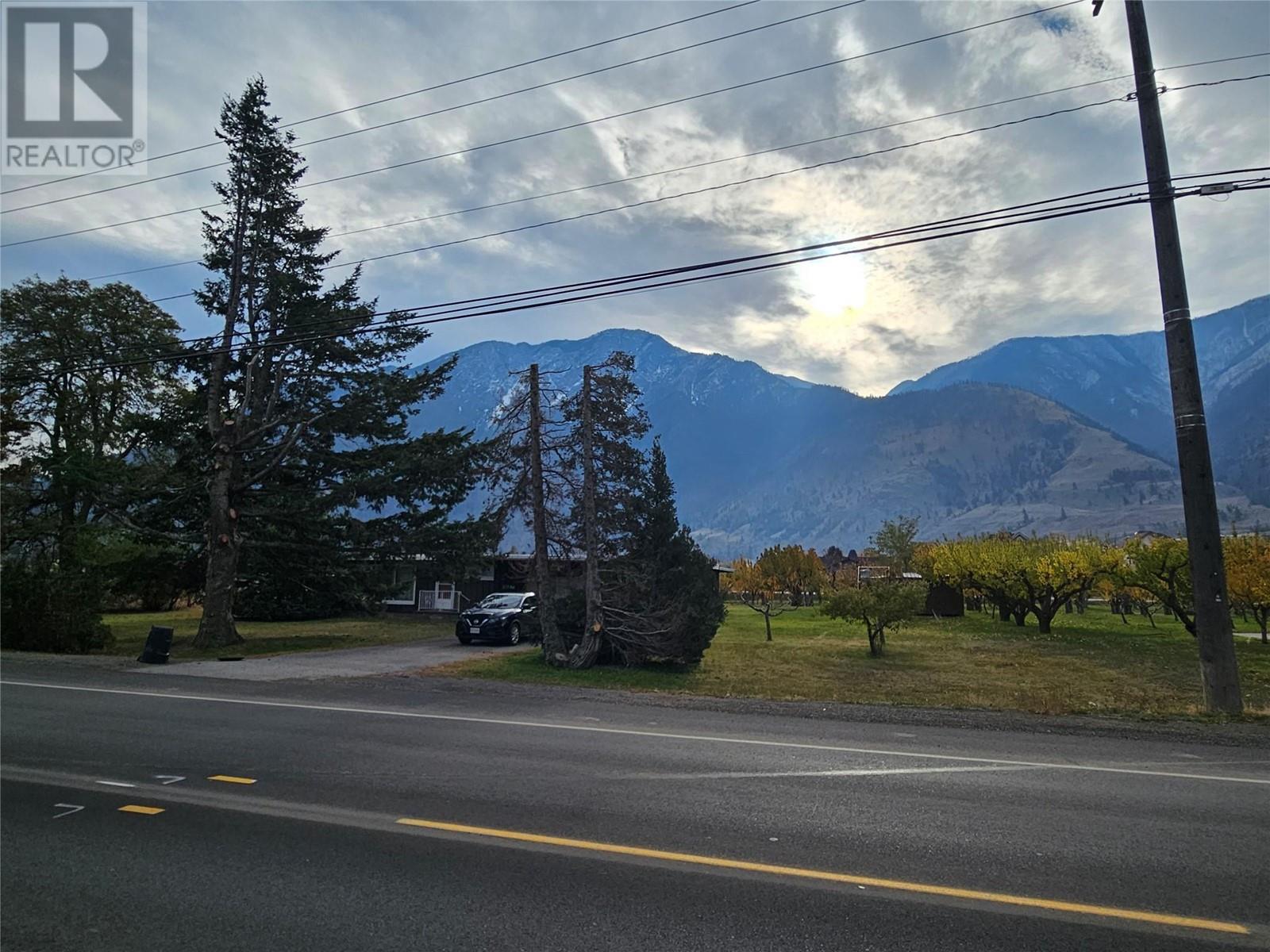  17 7th Avenue, Keremeos
