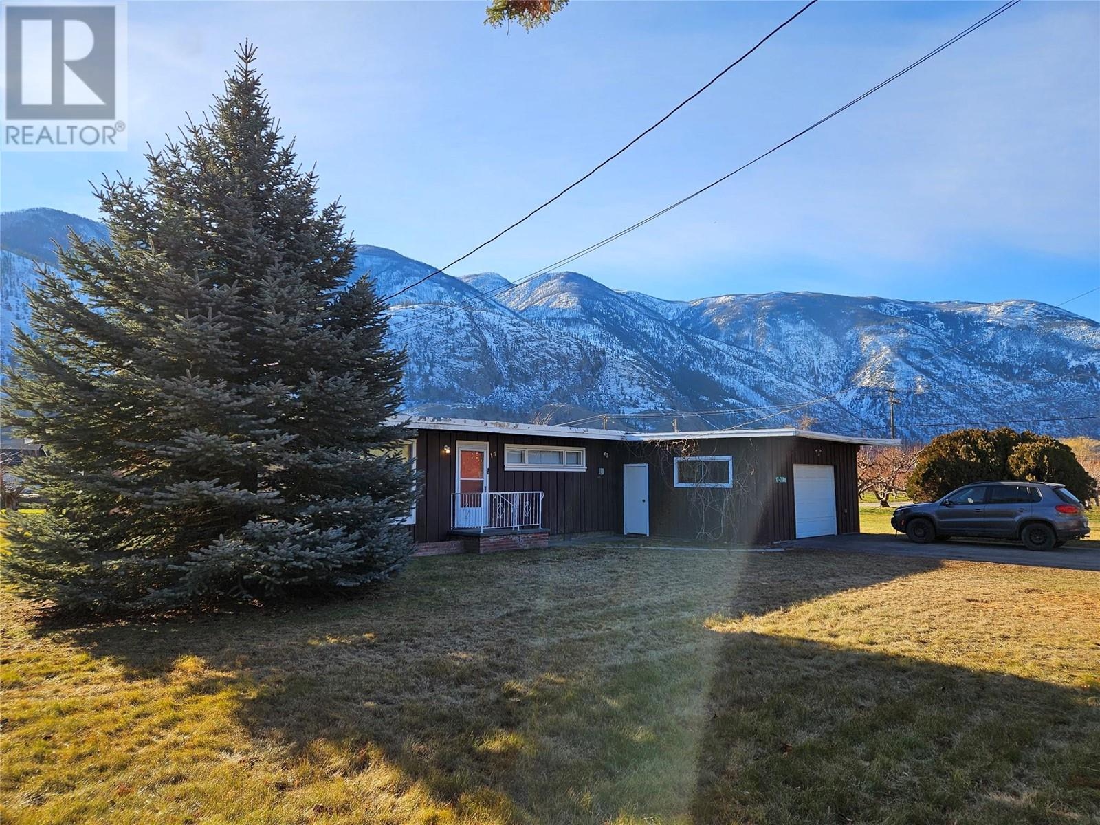  17 7th Avenue, Keremeos