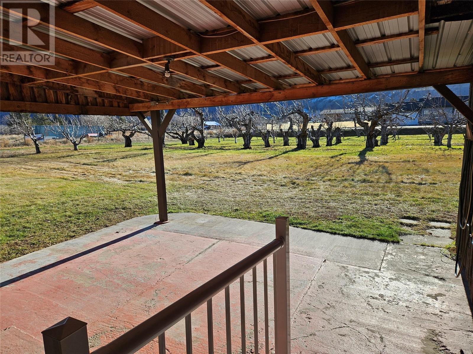  17 7th Avenue, Keremeos