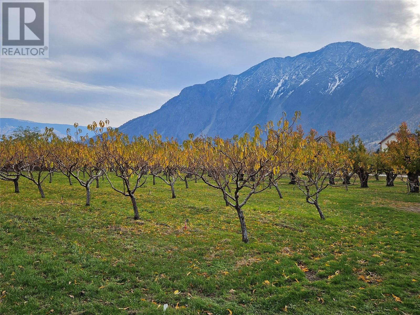  17 7th Avenue, Keremeos