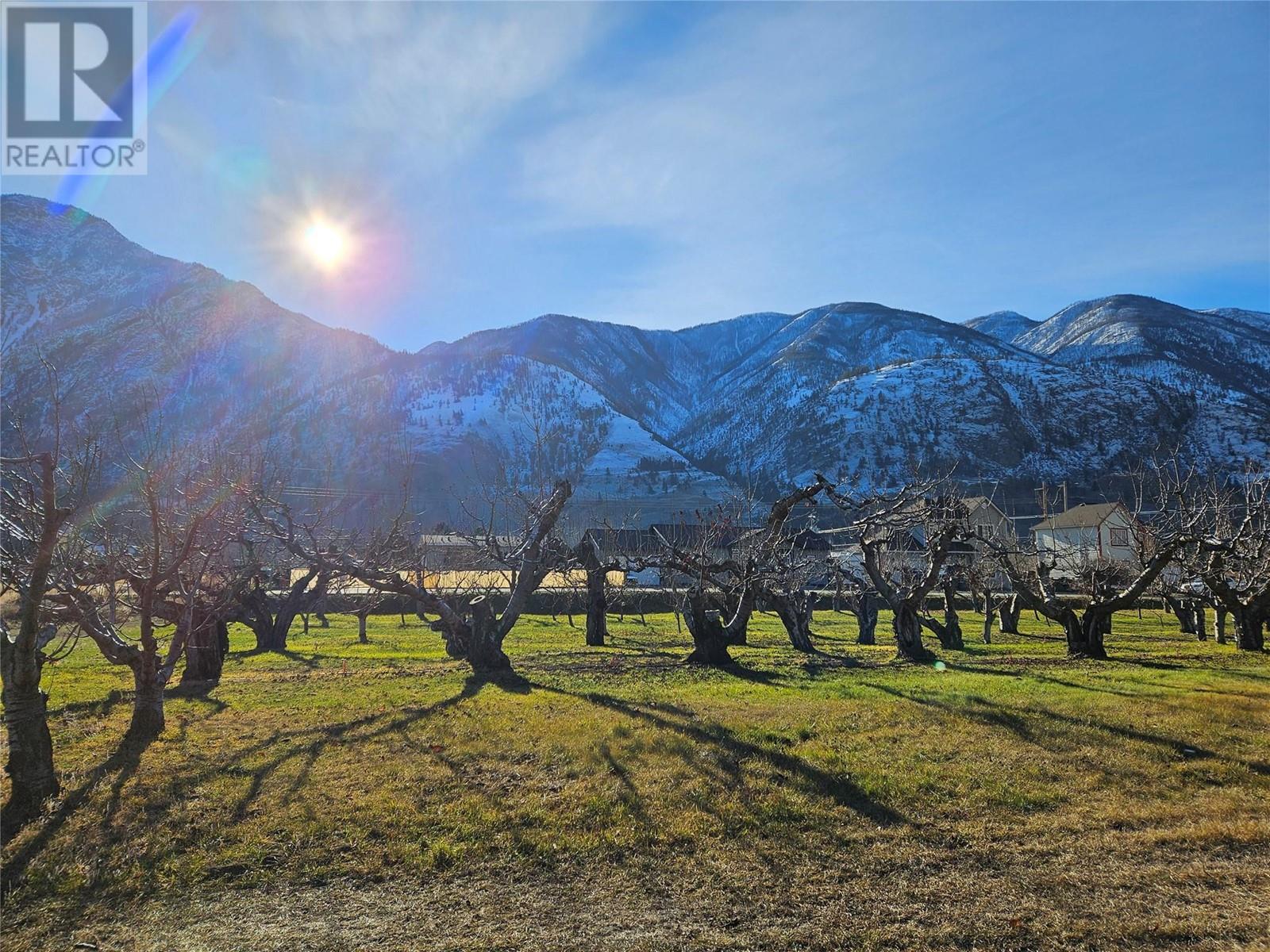  17 7th Avenue, Keremeos