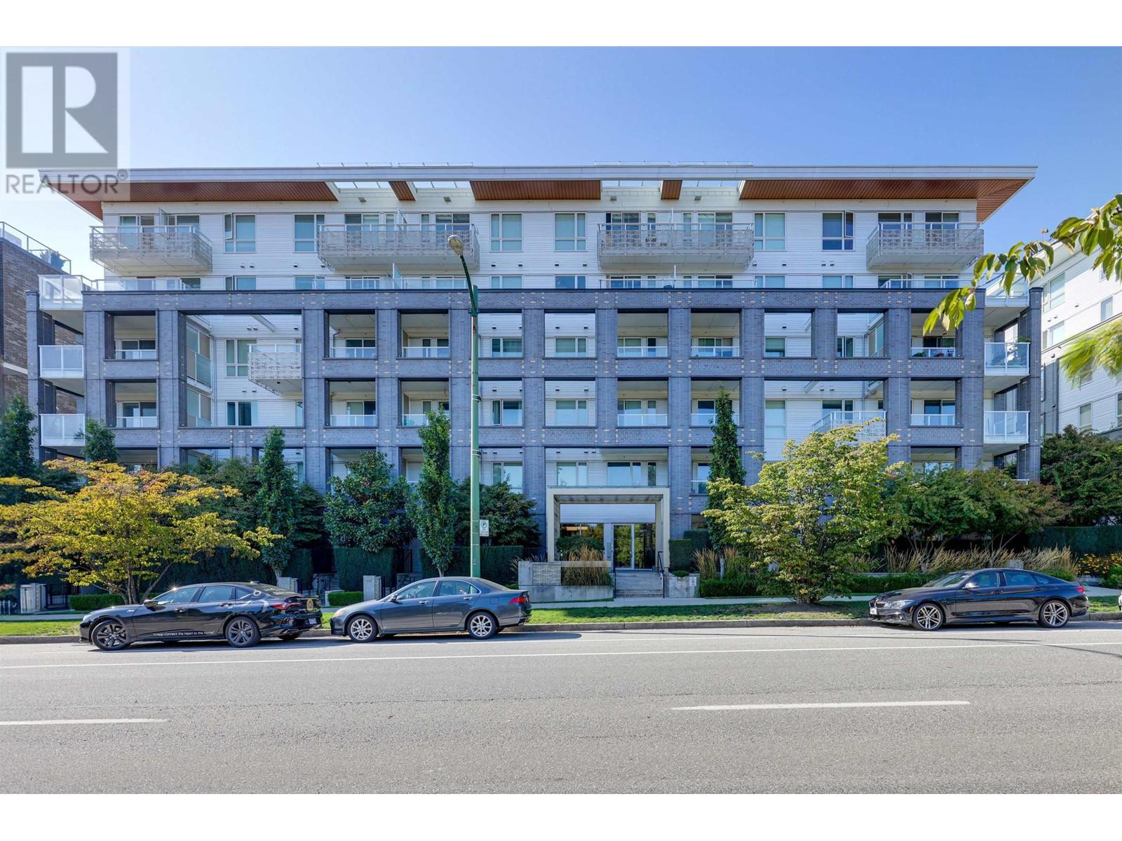 Photo 1 of 111 6677 Cambie Street, Vancouver BC