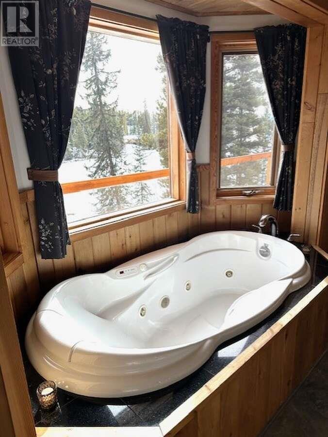 1909 OTTER ROAD, Williams Lake