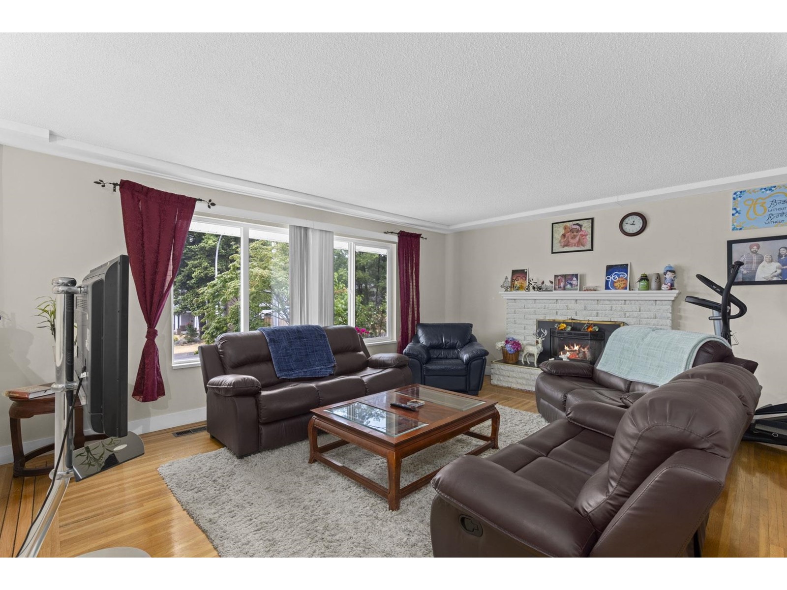 5898 124 STREET, Surrey