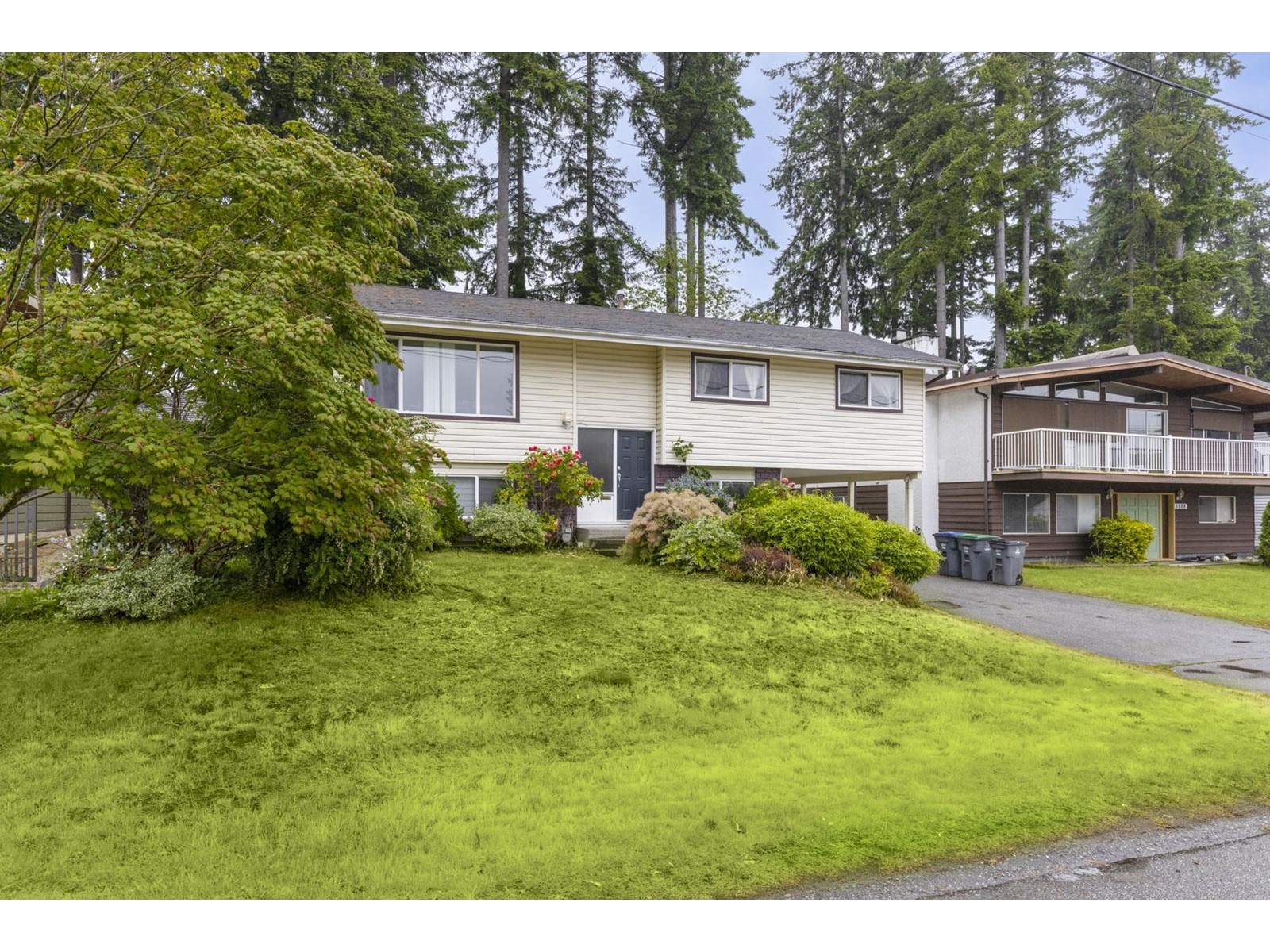 5898 124 STREET, Surrey