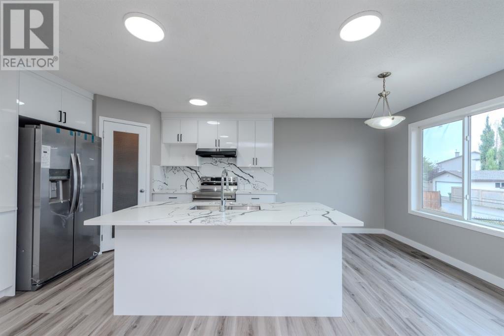 Photo 22 of 434 Coopers Drive Sw, Airdrie AB