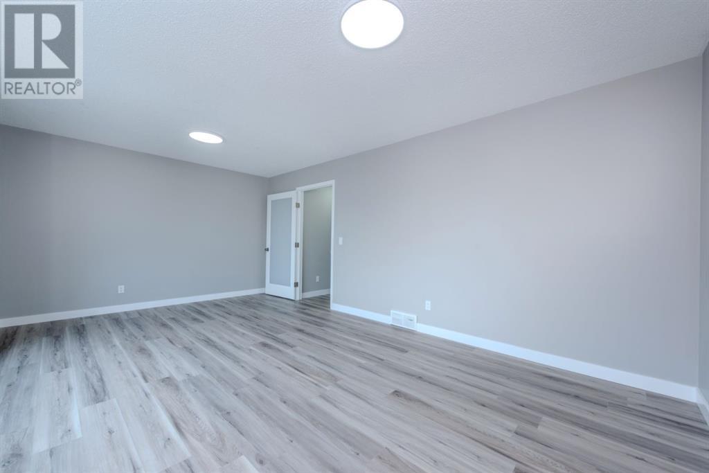 Photo 18 of 434 Coopers Drive Sw, Airdrie AB