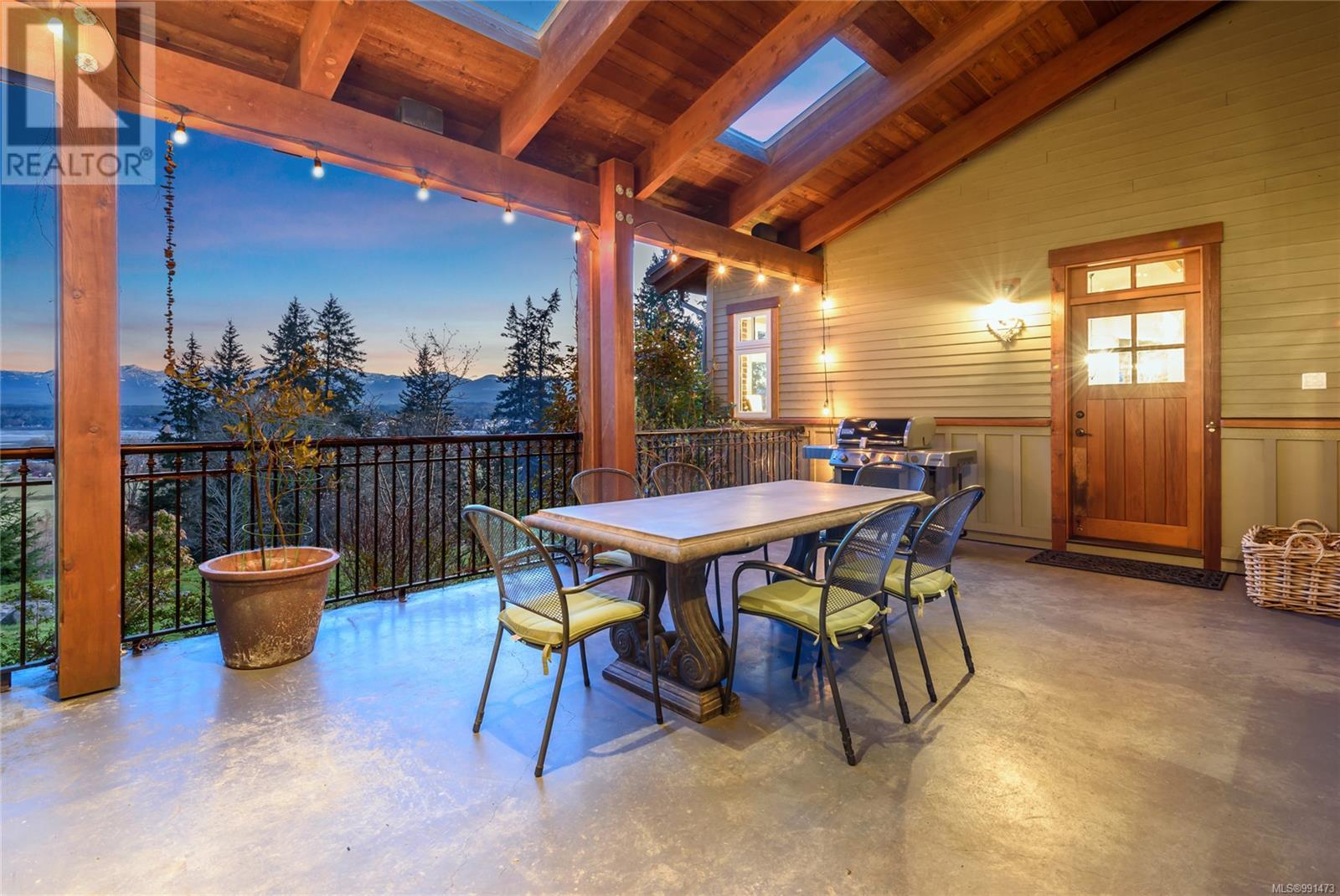 2465 Back Rd, Courtenay real estate listing 991473