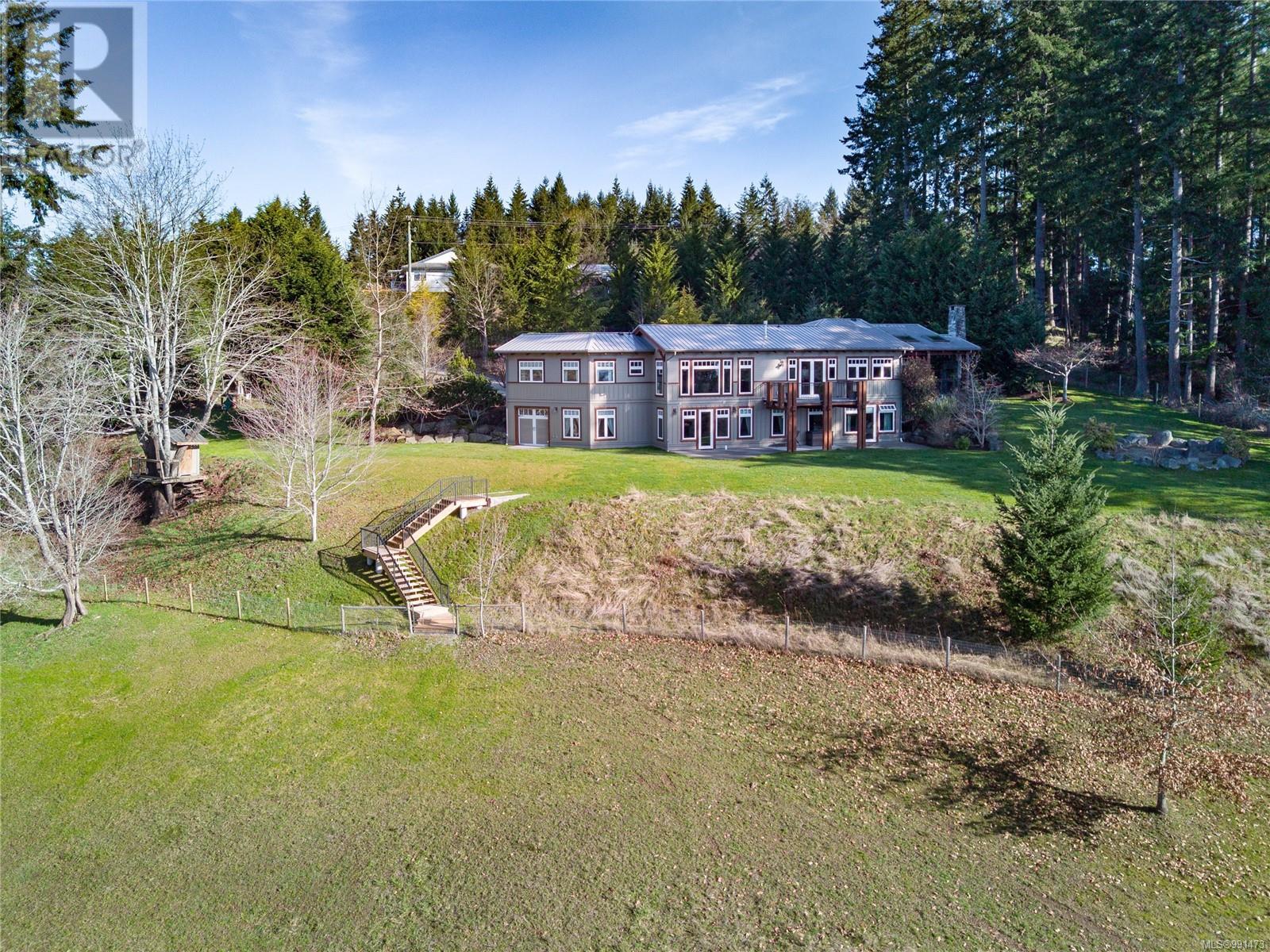 2465 Back Rd, Courtenay real estate listing 991473