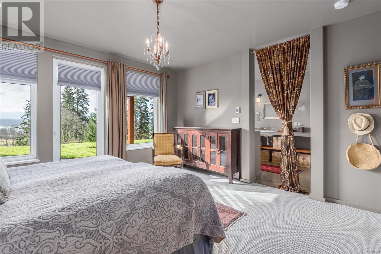 2465 Back Rd, Courtenay real estate listing 991473