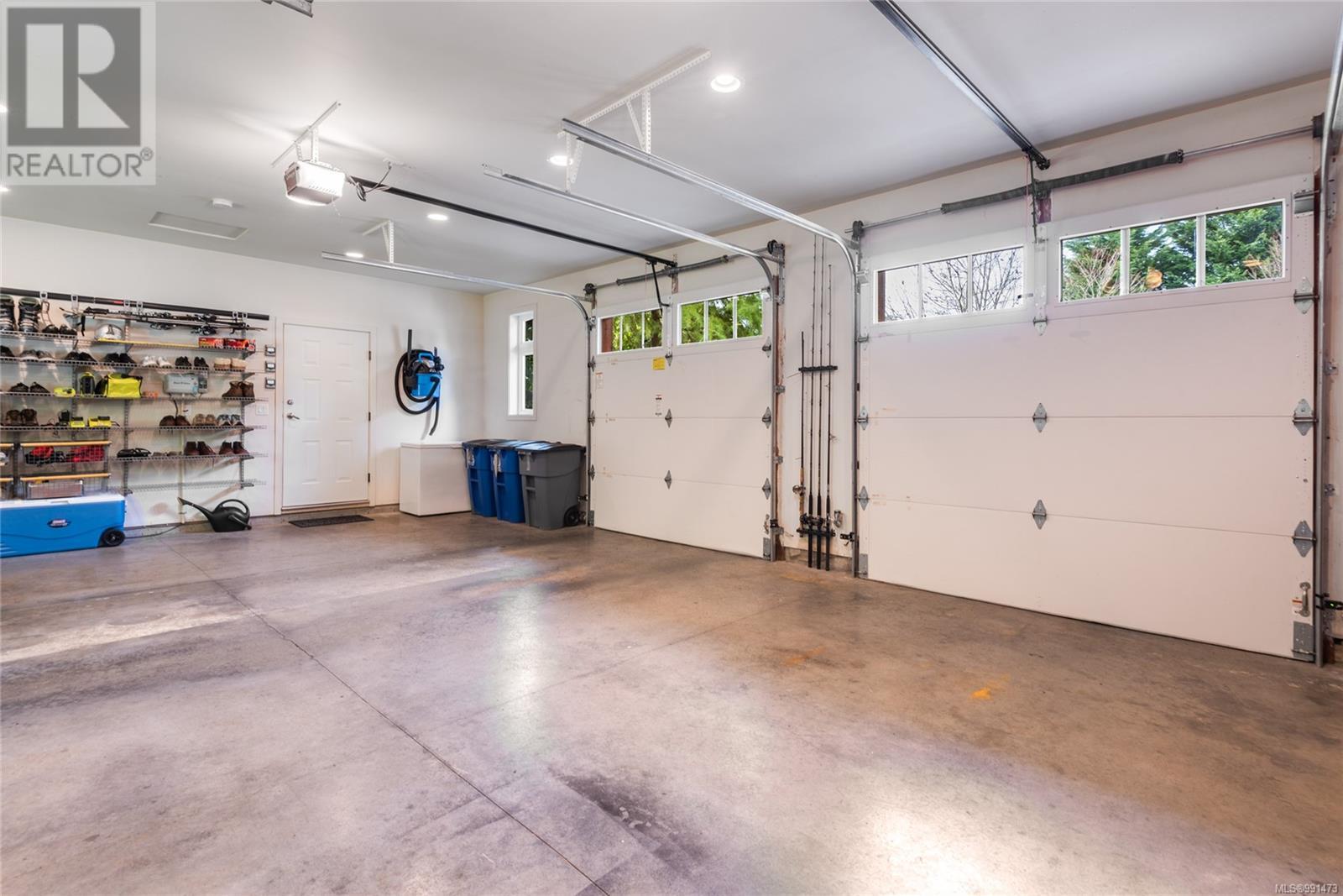 2465 Back Rd, Courtenay real estate listing 991473
