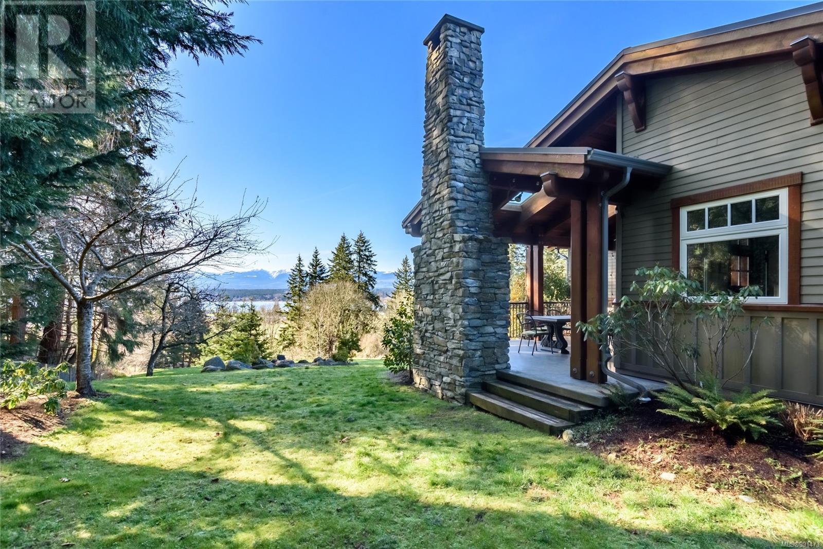 2465 Back Rd, Courtenay real estate listing 991473