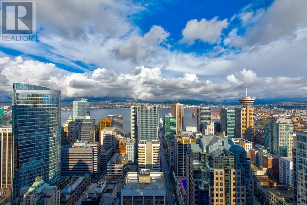 3704 667 HOWE STREET, Vancouver