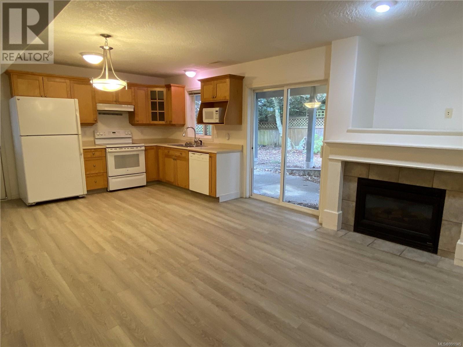  1616 Nelles Place, Saanich