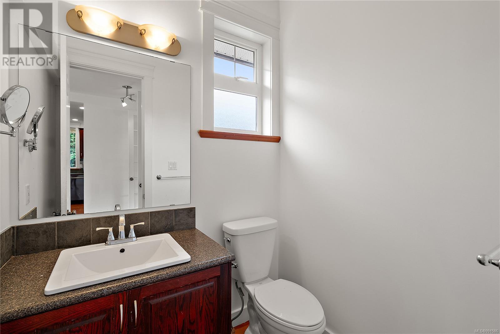 3456 Auburn Crt, Langford real estate listing 991586