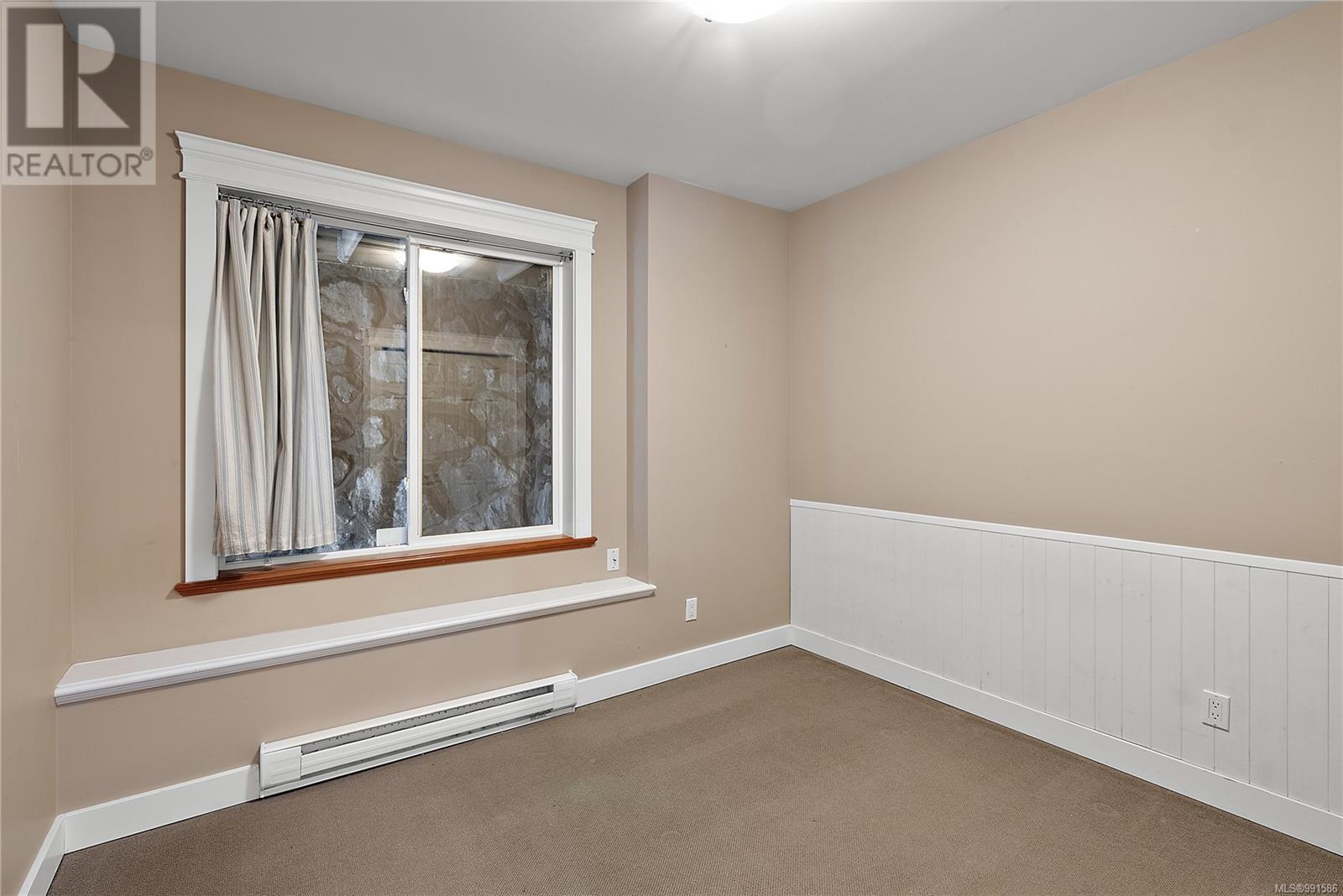 3456 Auburn Crt, Langford real estate listing 991586