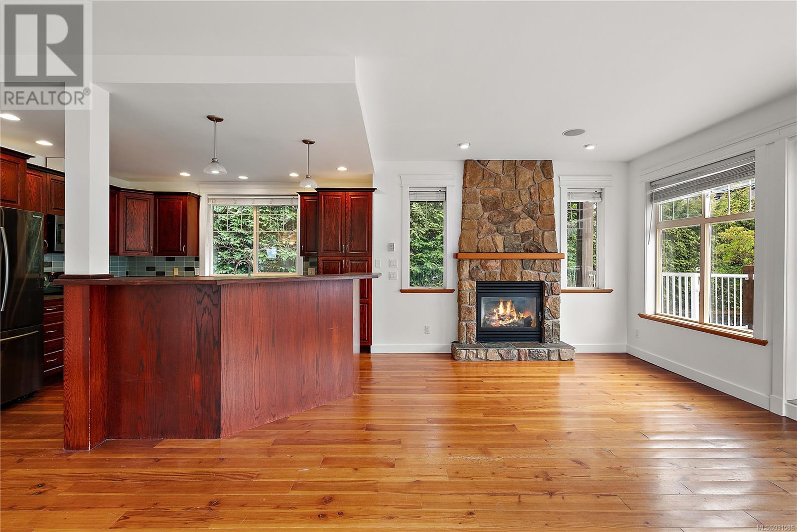 3456 Auburn Crt, Langford real estate listing 991586