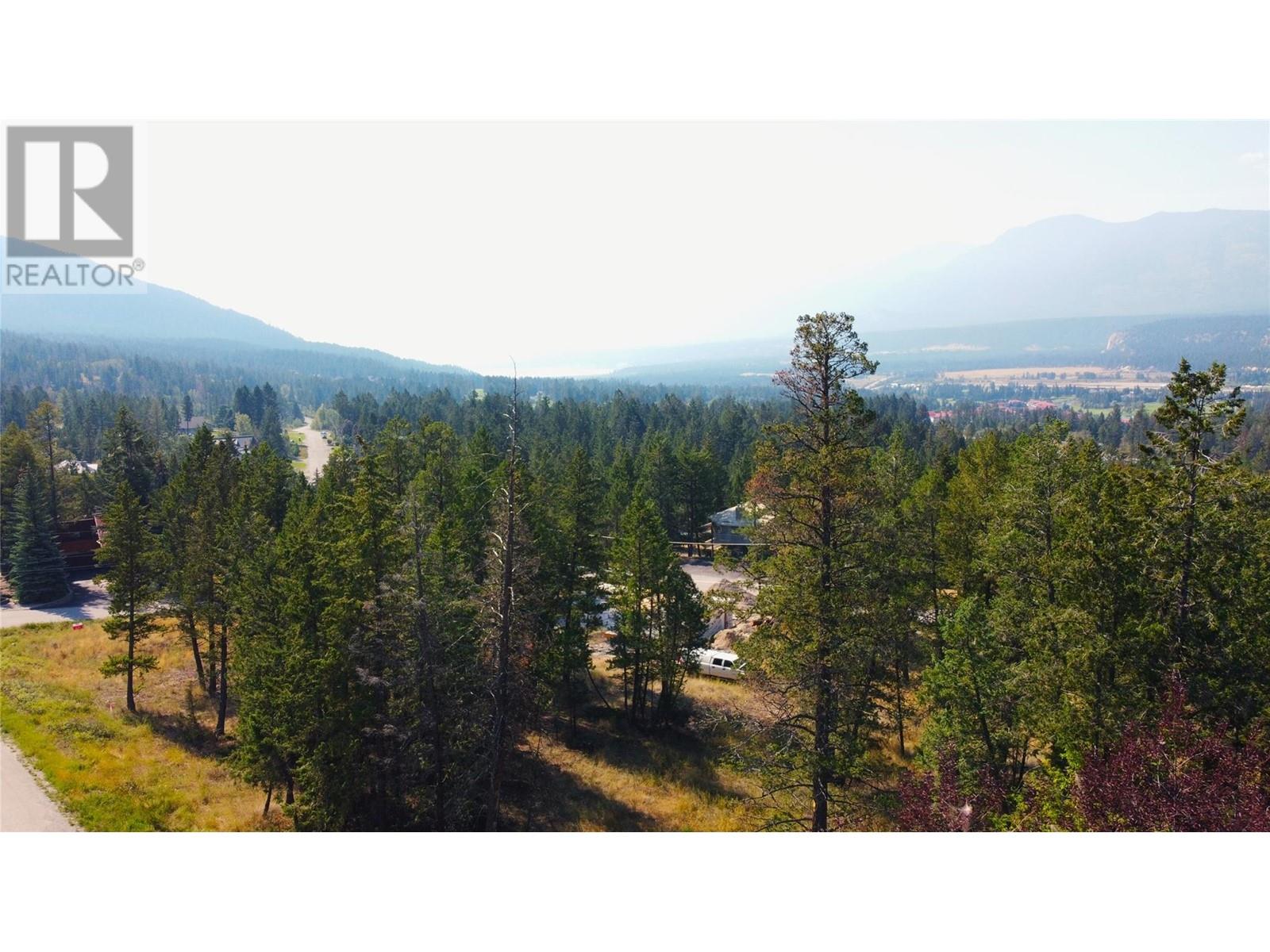 Photo 2 of 4951 Mountain View Drive, Fairmont Hot Springs BC