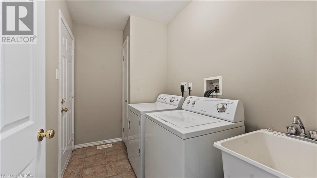 Photo 16 of 73 Morton Avenue Unit 4, Brantford ON