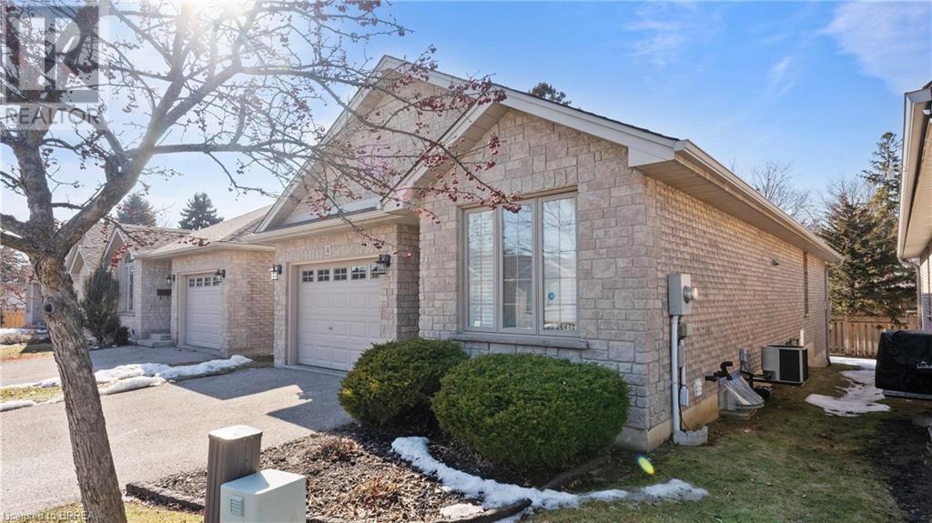 Photo 13 of 73 Morton Avenue Unit 4, Brantford ON