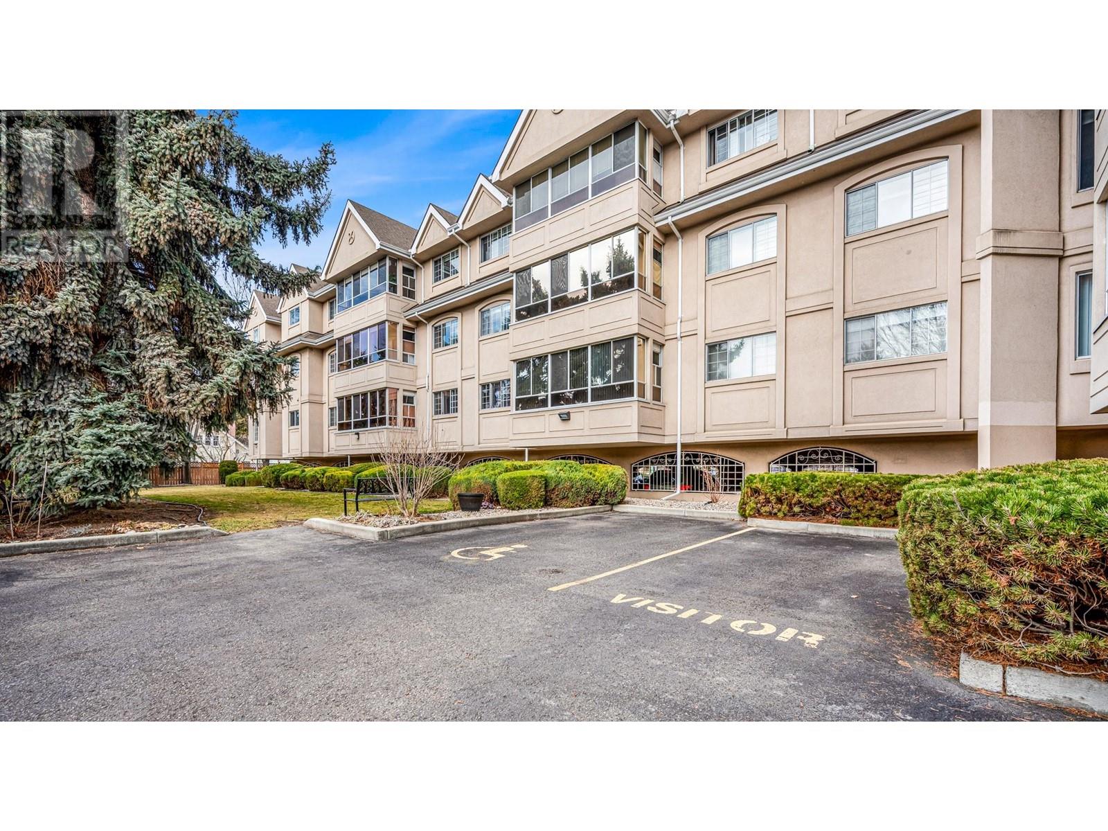 102 1055 Lawrence Avenue, Kelowna
