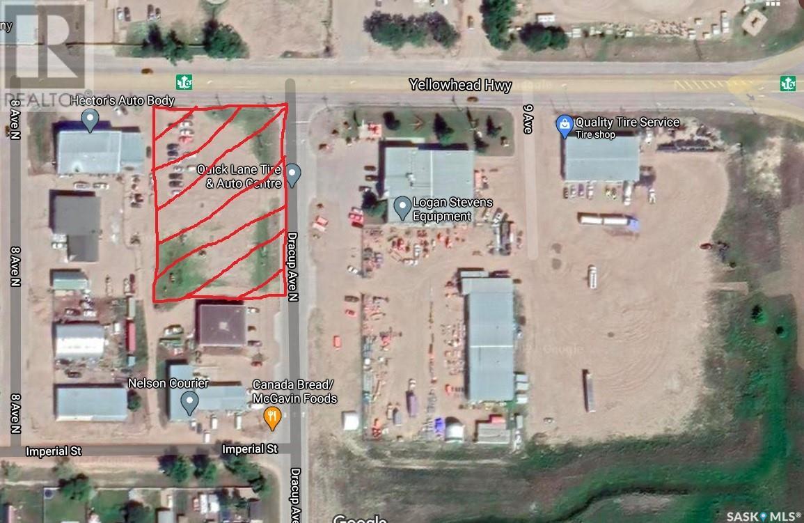 Photo 3 of 370 Dracup Avenue N, Yorkton SK